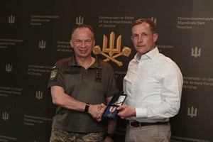 Сирський зустрівся з генералом НАТО Сирський зустрівся з генералом НАТО